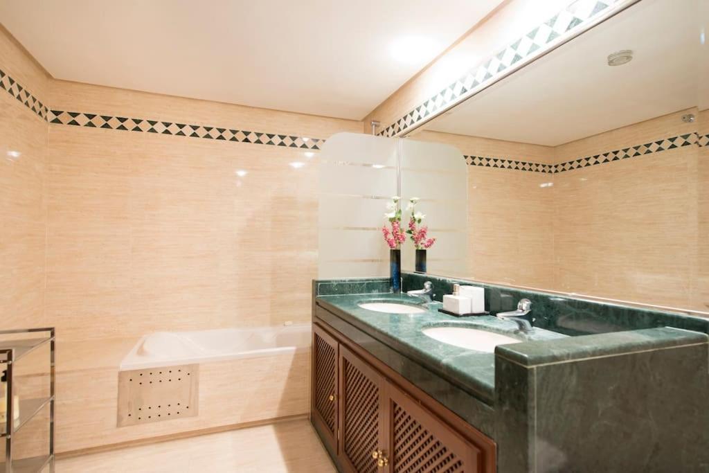 Luxury Apartment With Sea Views, Golf, Gym, Spa, 7 Pools Ojén Εξωτερικό φωτογραφία