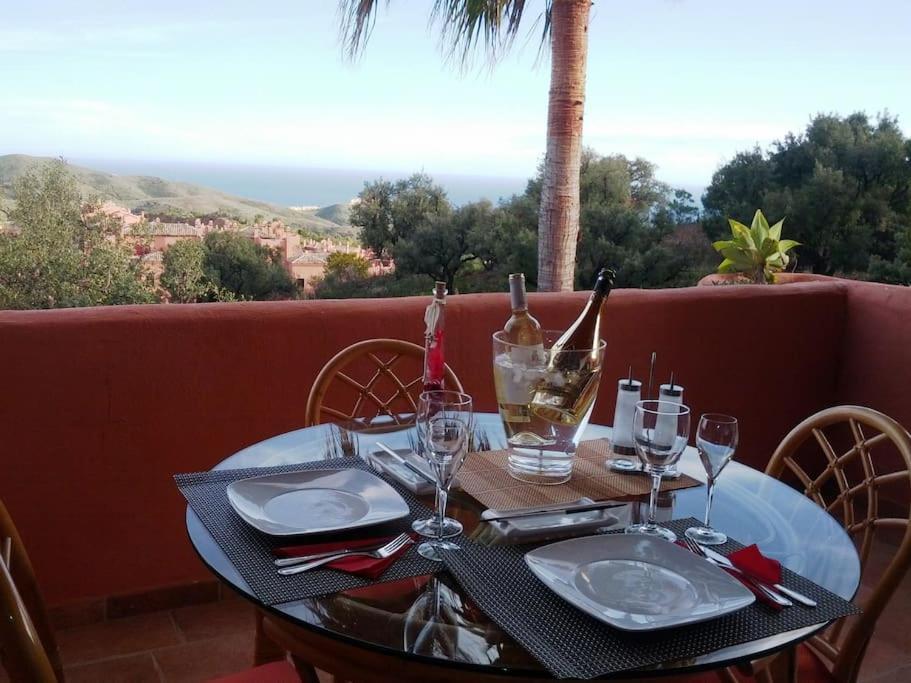 Luxury Apartment With Sea Views, Golf, Gym, Spa, 7 Pools Ojén Εξωτερικό φωτογραφία